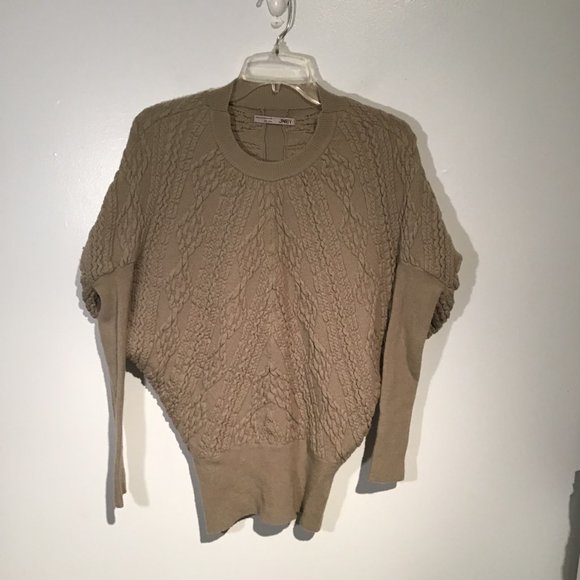 Women's Cable Knit Sweater - Tan - Picture 8 of 14